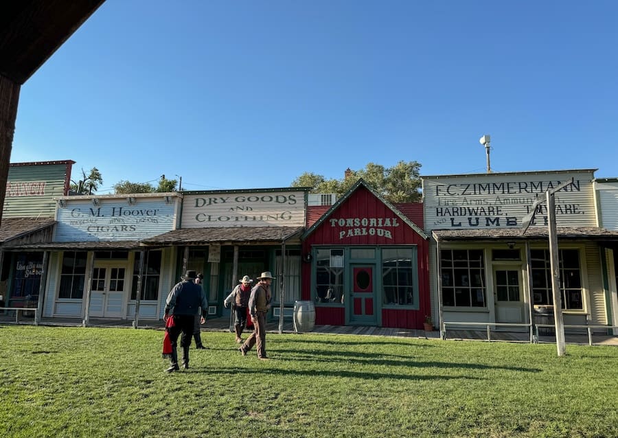 Wild West Weekend in Kansas - Image of a historic show at the Boot Hill Museum in Dodge City