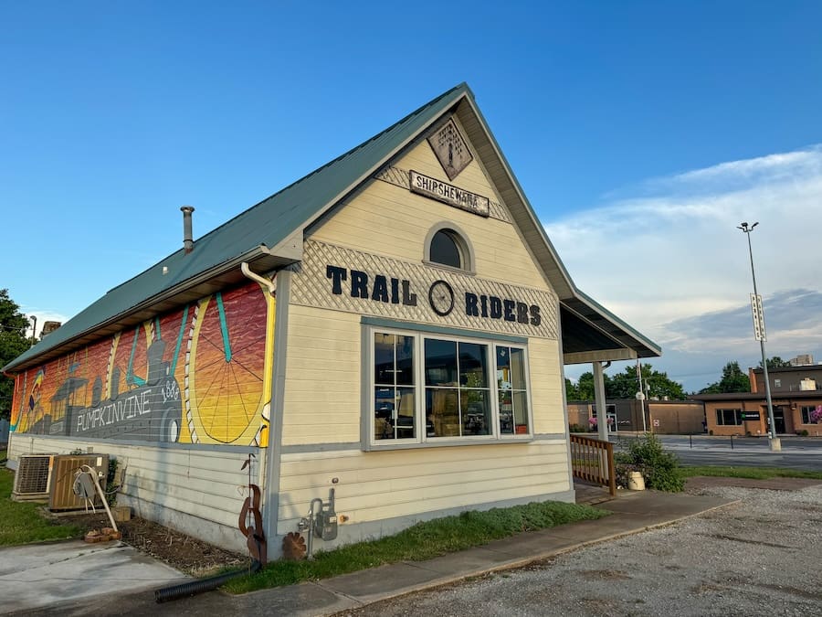 Image of the entrance building for the Pumpkin Vine Trail in Shipshewana, Indiana 